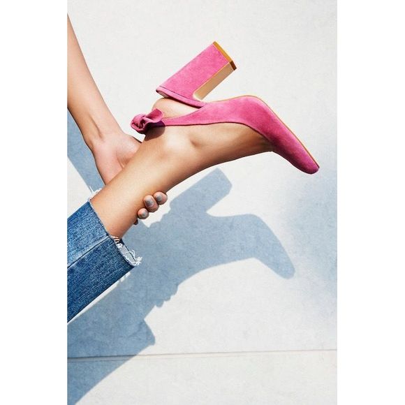 Free People Lavender Sling Back Heels with Bow - Picture 3 of 9